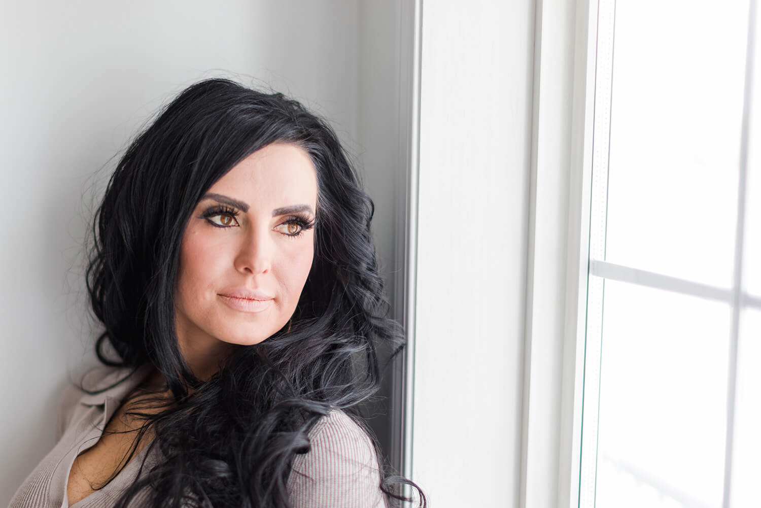 Airdrie and Calgary headshot photographer