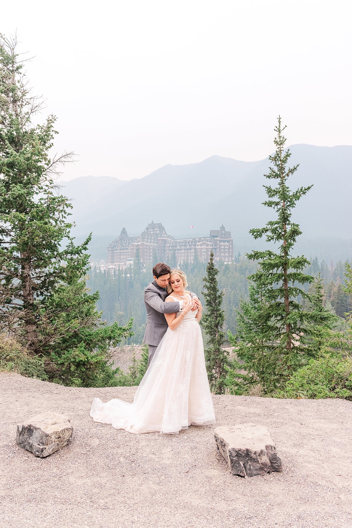 Calgary Banff Airdrie Wedding photographer