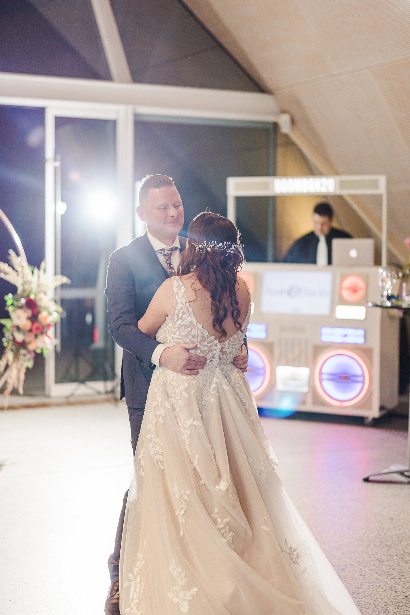 best-Canberra-wedding-photographer-kali-rebecca-national-arboretum-margaret-whitlam-pavilion-in-October_0060.jpg