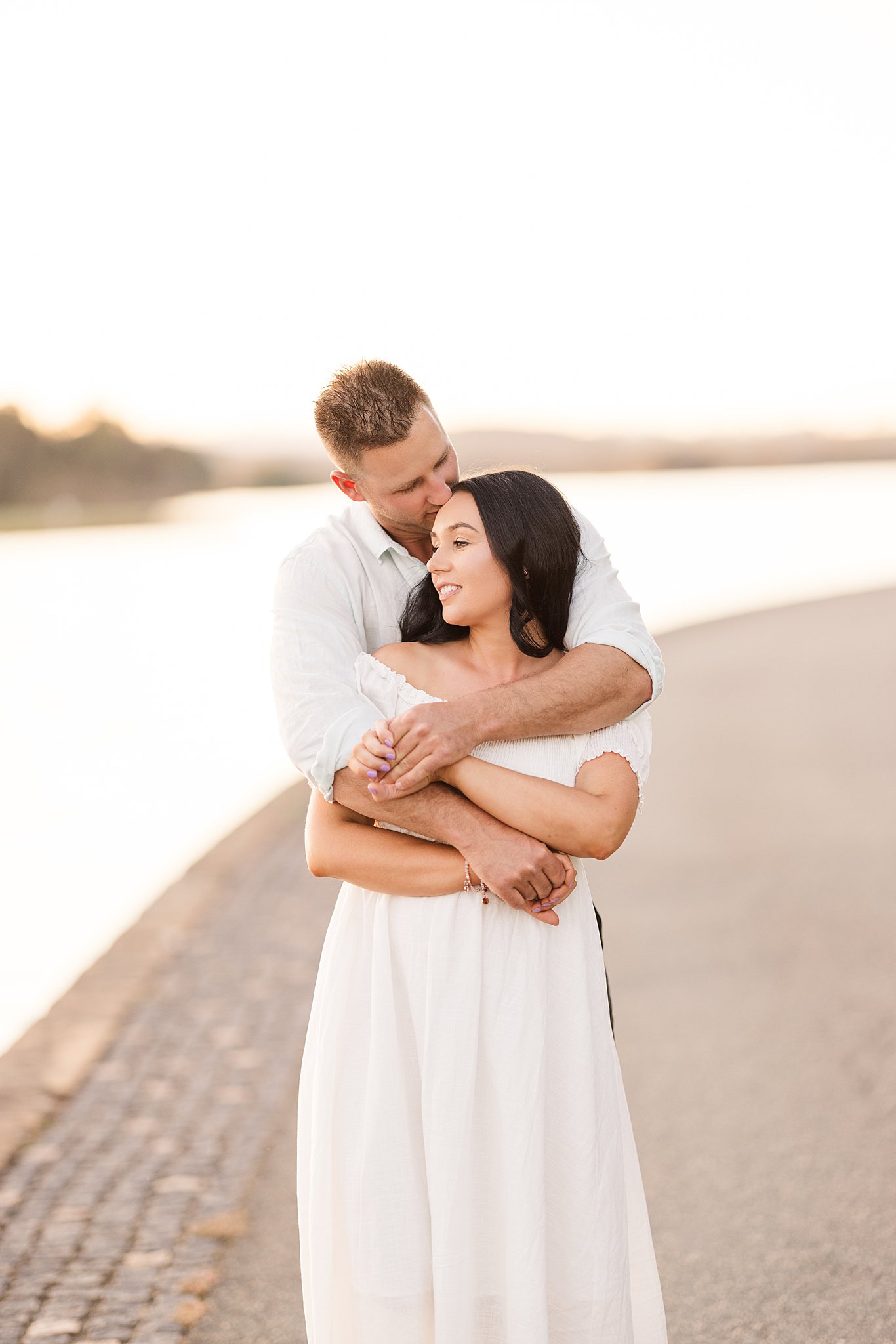 all-dressed-in-white-engagement-session-canberra-lennox-gardens-sunset_0011.jpg